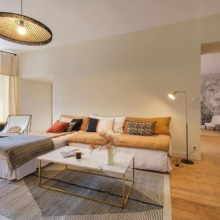 Appartement Avec Son Patio Dans Centre Historique De Bourg Exteriér fotografie