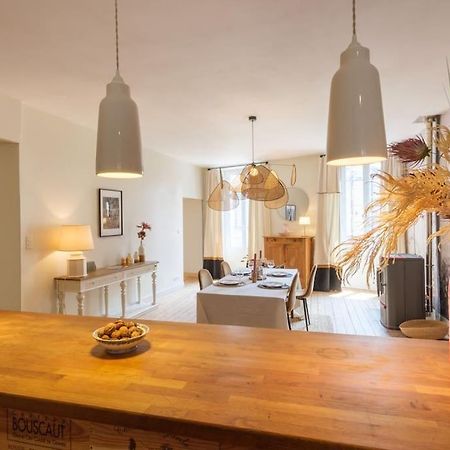 Appartement Avec Son Patio Dans Centre Historique De Bourg Exteriér fotografie
