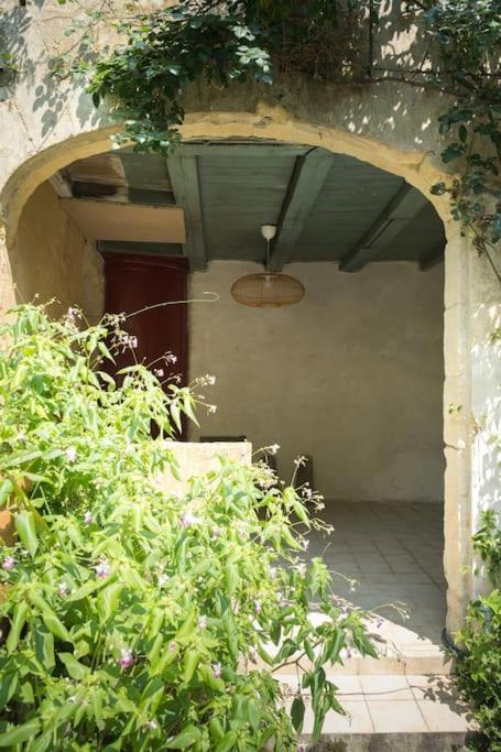 Appartement Avec Son Patio Dans Centre Historique De Bourg Exteriér fotografie